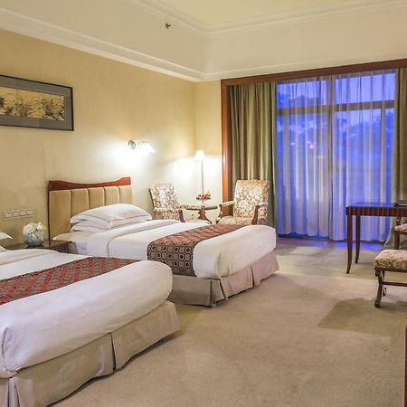 Phoenix Hotel Wuyi Jiangmen Extérieur photo